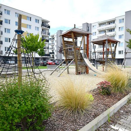Apartman Zlatovska 22B Trenčín Extérieur photo