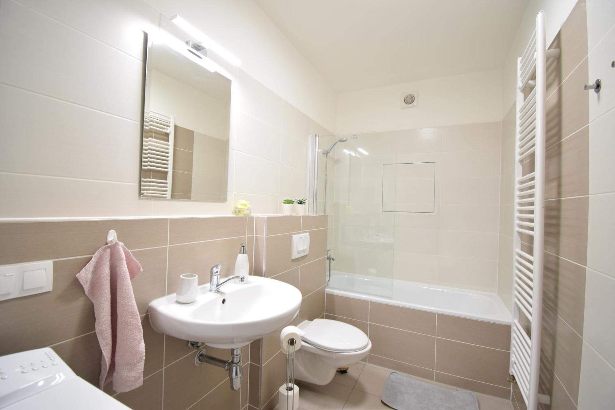 Apartman Zlatovska 22B Trenčín Extérieur photo