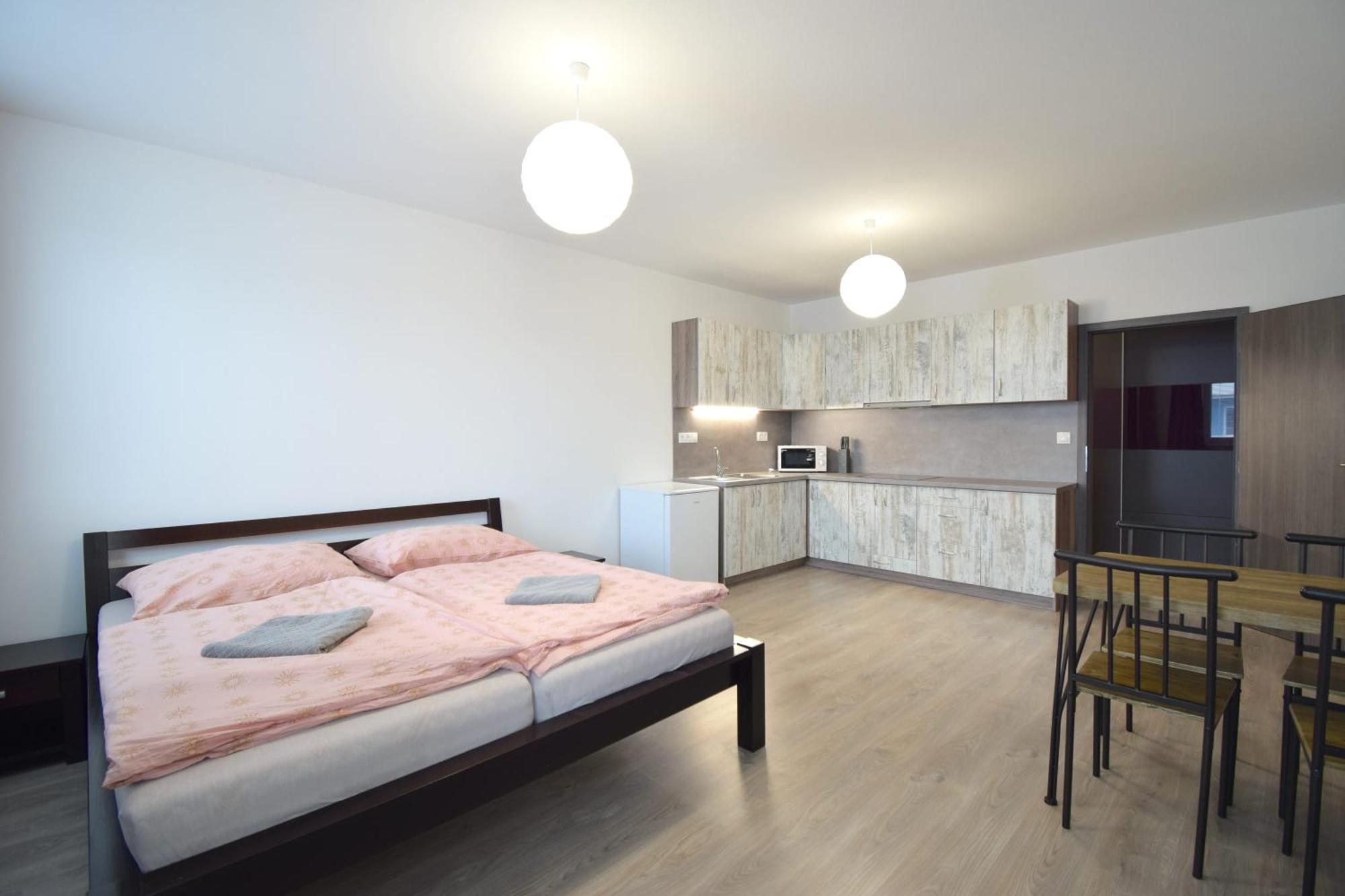 Apartman Zlatovska 22B Trenčín Extérieur photo